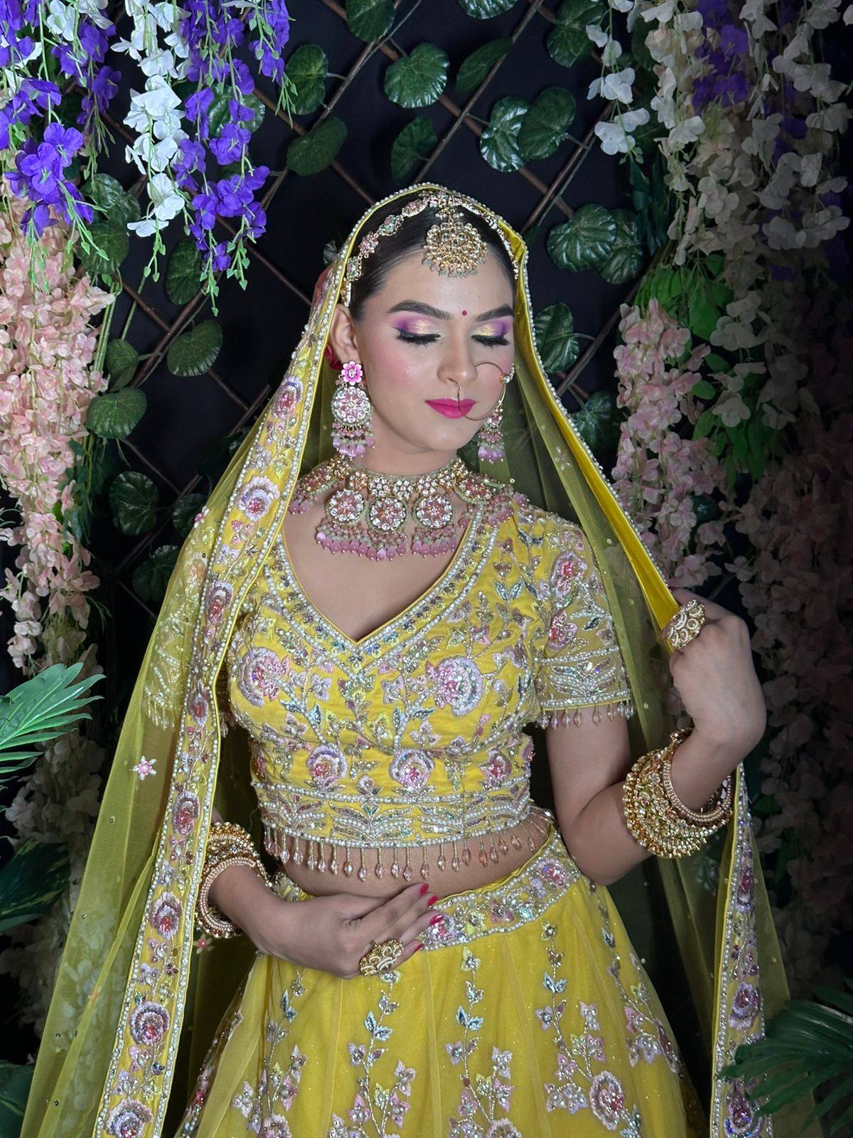 Beauty Salon & Bridal Studio Service